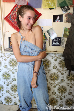 18 year old girl loses her virginity wearing knee socks in the bathroom